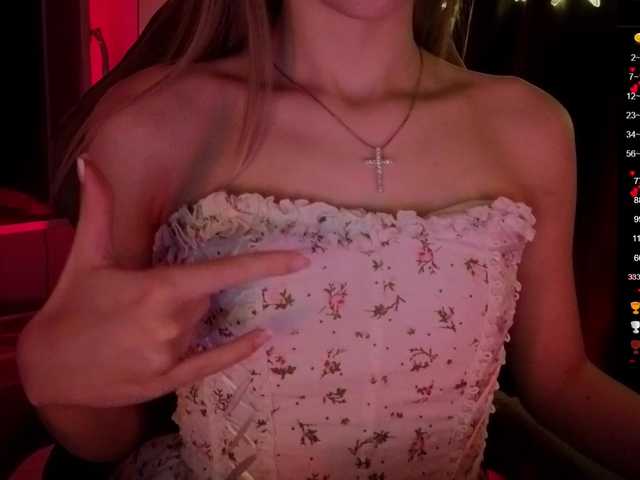 Nestyzz live cam on BongaCams