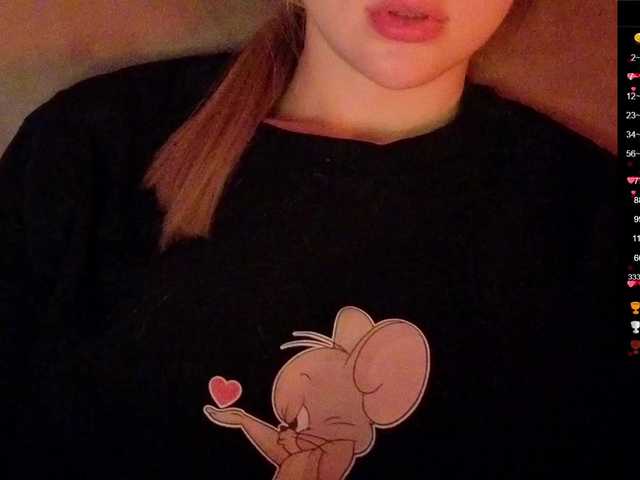Nestyzz live cam on BongaCams