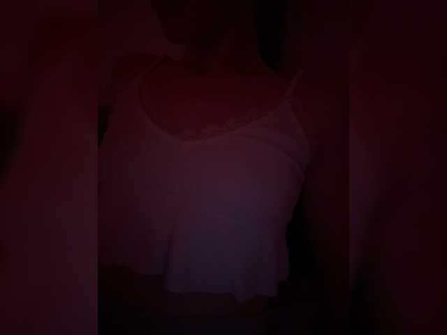 Nestyzz live cam on BongaCams