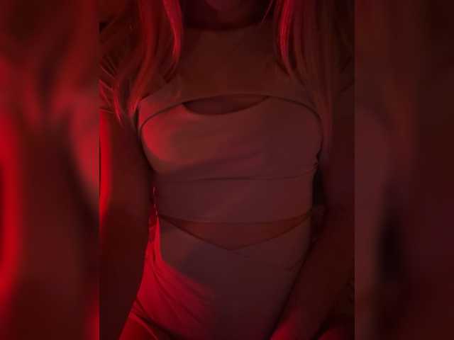 NYXELLE1 live cam on BongaCams