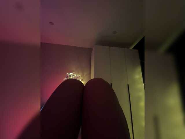 Nestyzz live cam on BongaCams