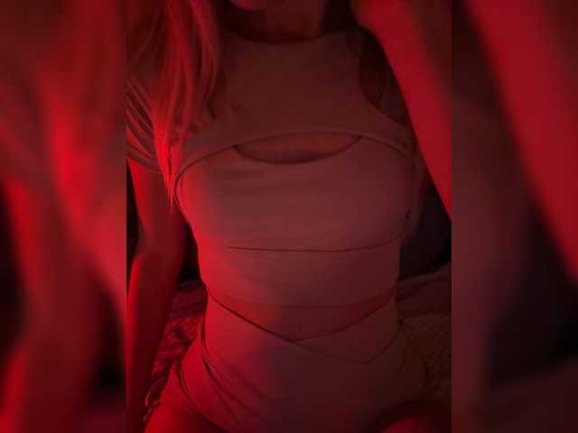 NYXELLE1