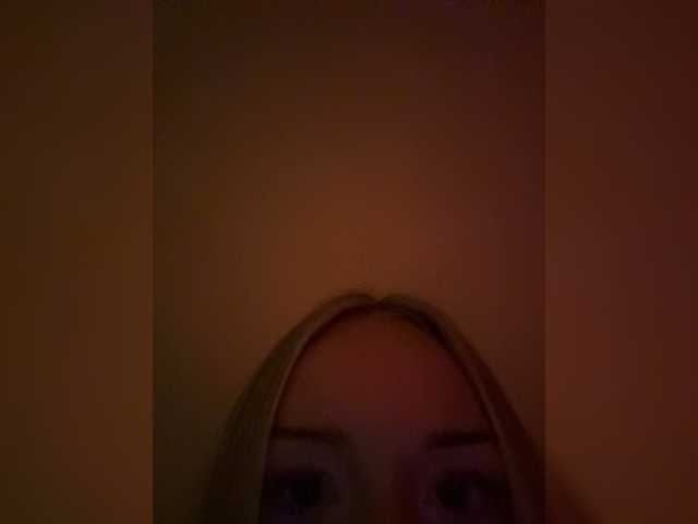 Nestyzz live cam on BongaCams