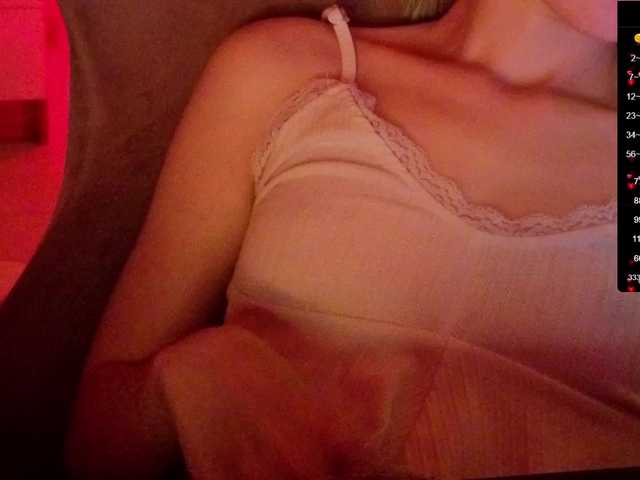 Nestyzz live cam on BongaCams