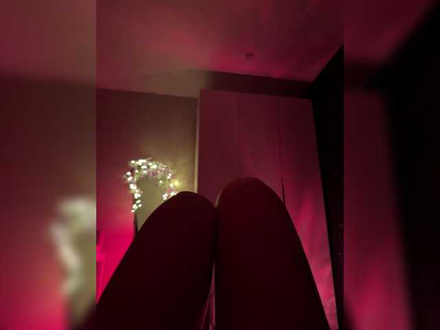 Nestyzz live cam on BongaCams