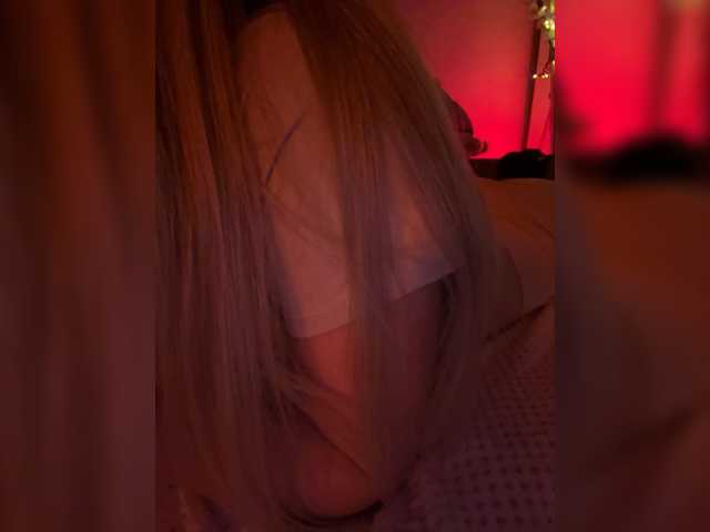 NYXELLE1 live cam on BongaCams