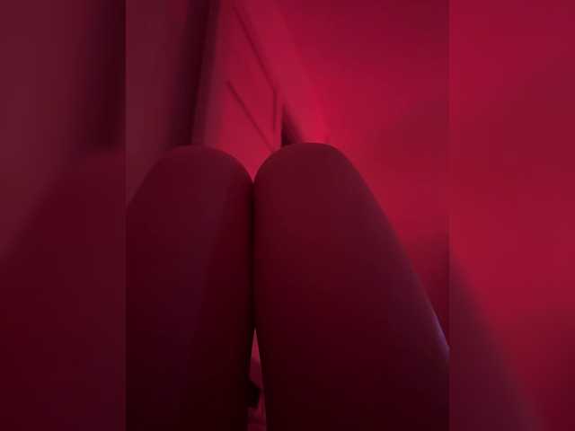 Nestyzz live cam on BongaCams