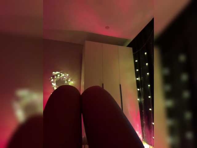 Nestyzz live cam on BongaCams