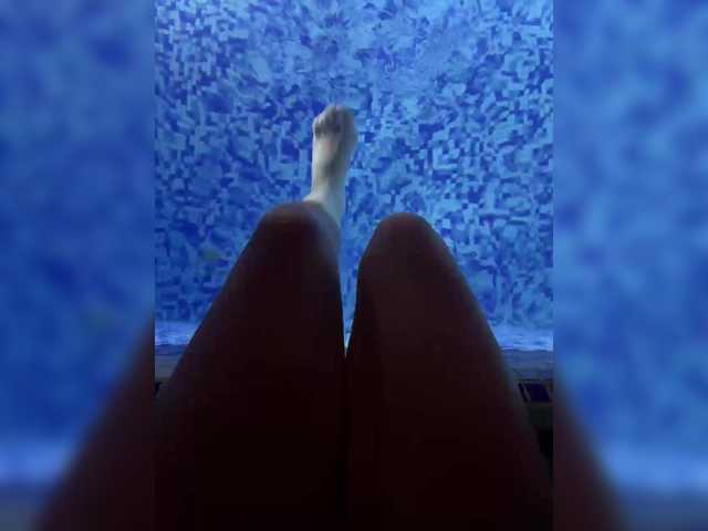 Nestyzz live cam on BongaCams