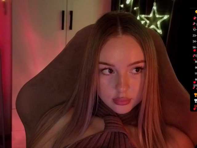 Nestyzz's BongaCams show and profile