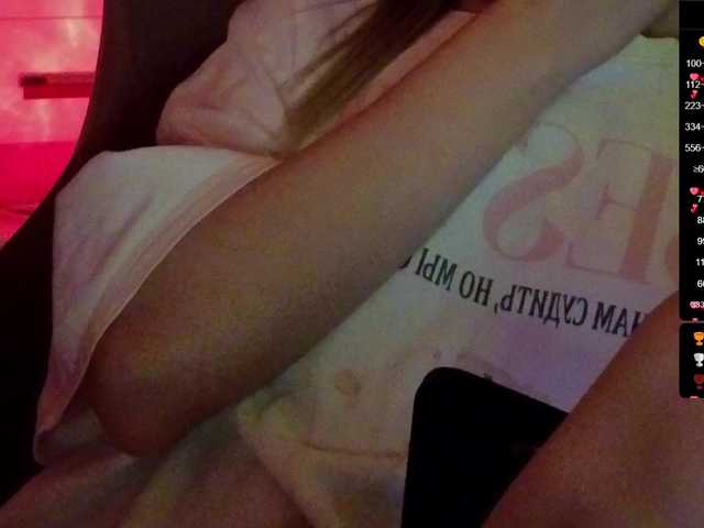 Nestyzz live cam on BongaCams