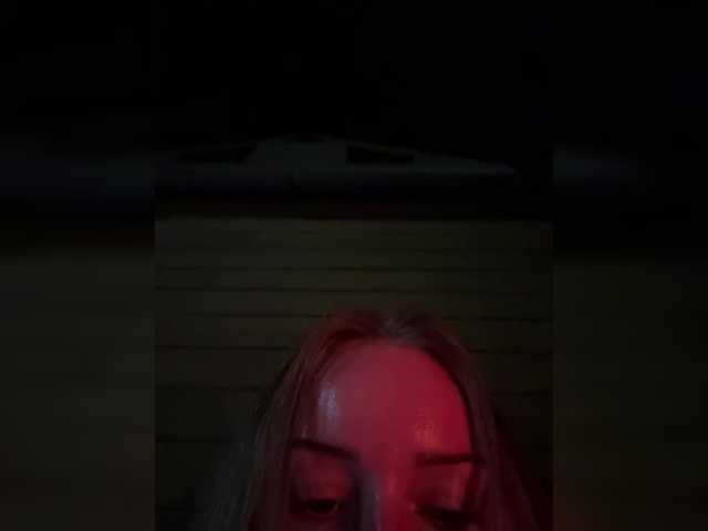 nestyzz live sex show