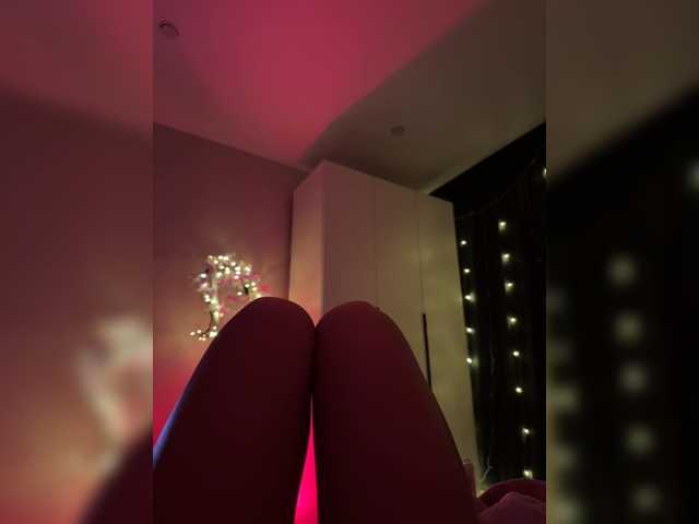 Nestyzz live cam on BongaCams
