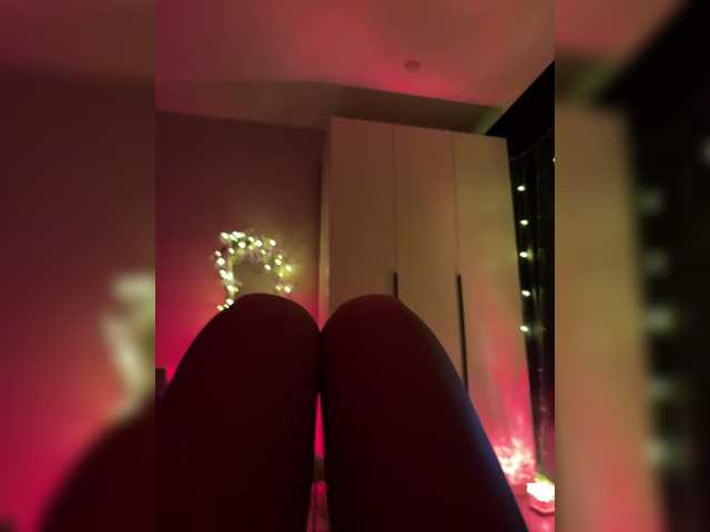 Nestyzz live cam on BongaCams