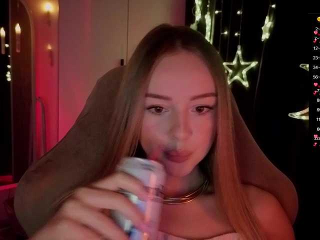 Nestyzz's BongaCams show and profile