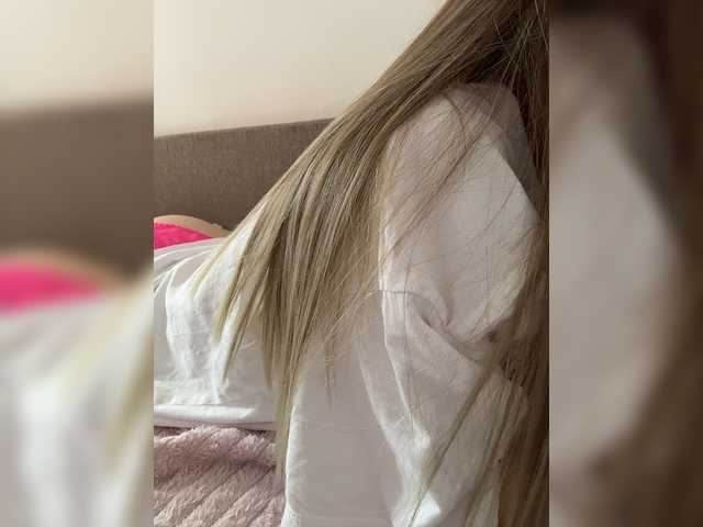 Nestyzz live cam on BongaCams
