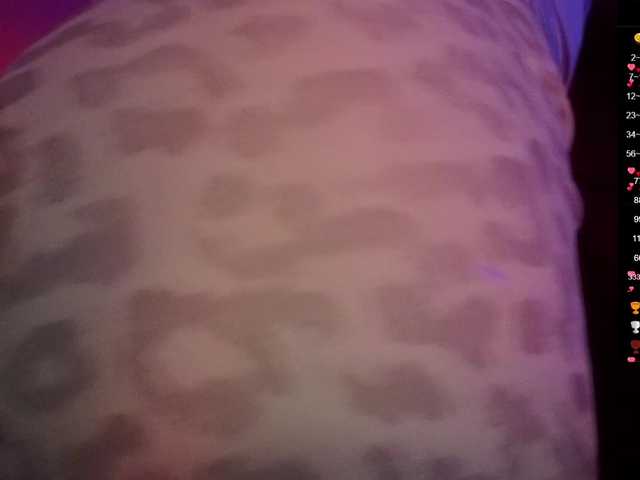 Nestyzz live cam on BongaCams