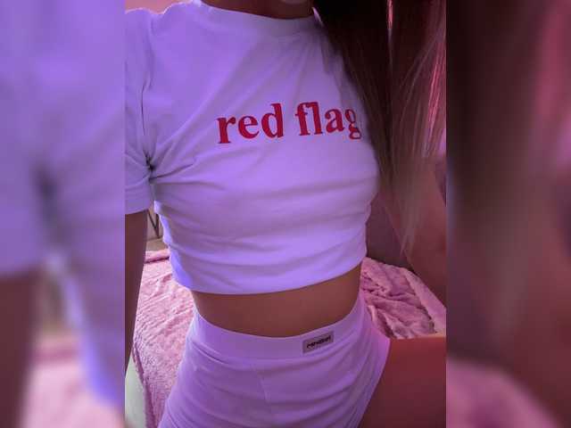 Nestyzz live cam on BongaCams