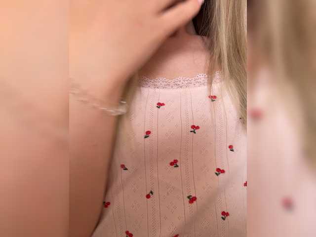 Nestyzz live cam on BongaCams