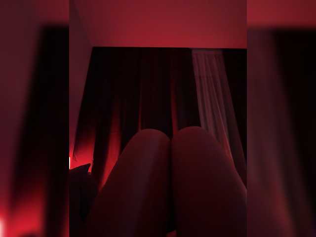 Nestyzz live cam on BongaCams