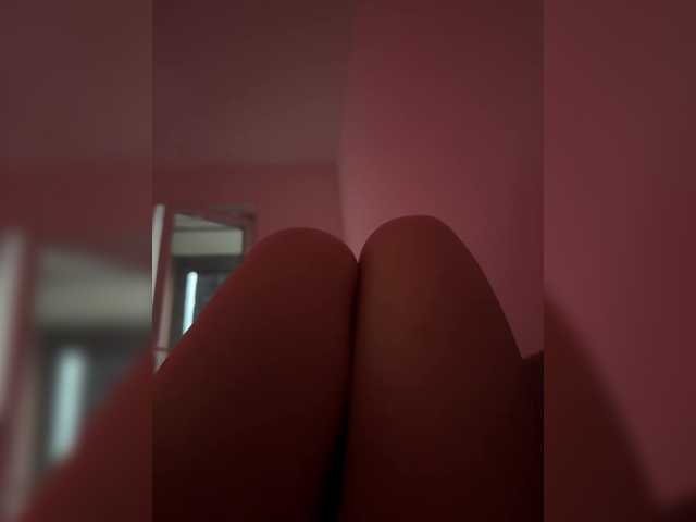 Nestyzz live cam on BongaCams