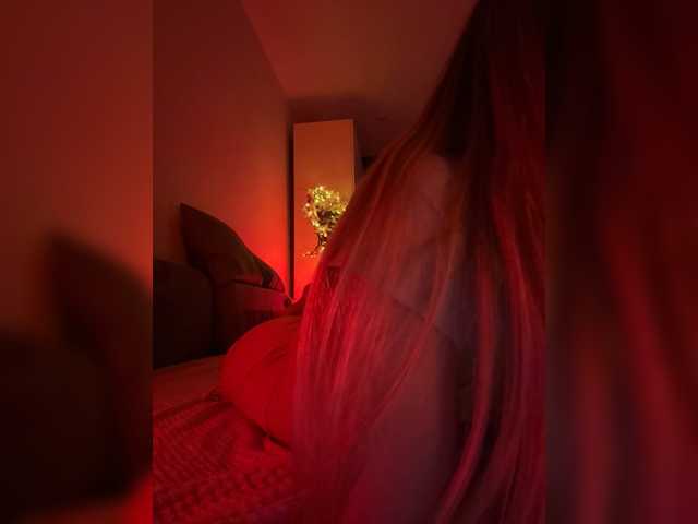 NYXELLE1 live cam on BongaCams