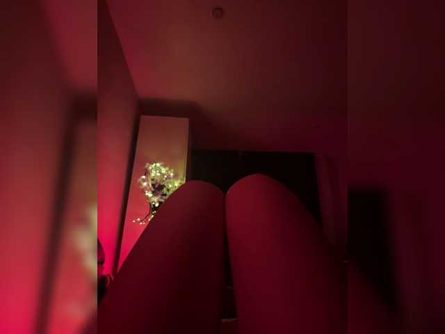 Nestyzz live cam on BongaCams