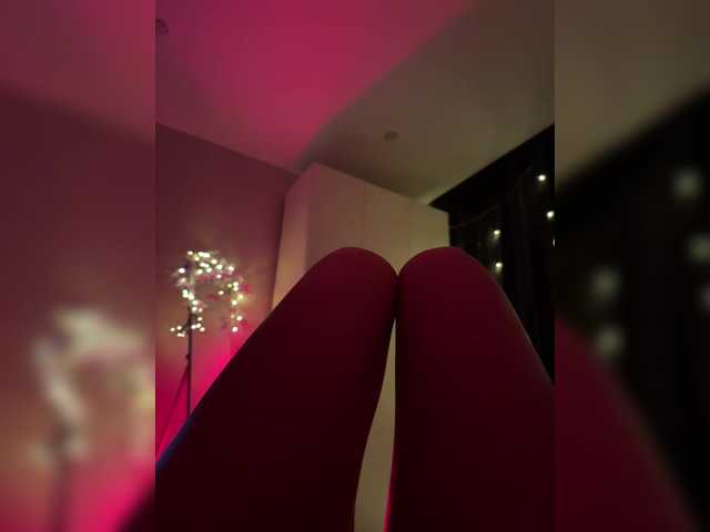 Nestyzz live cam on BongaCams