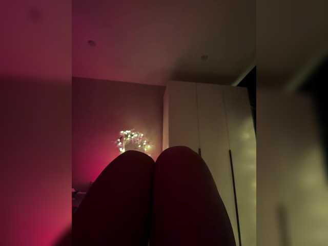 Nestyzz live cam on BongaCams