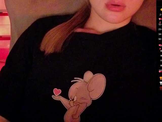 Nestyzz live cam on BongaCams