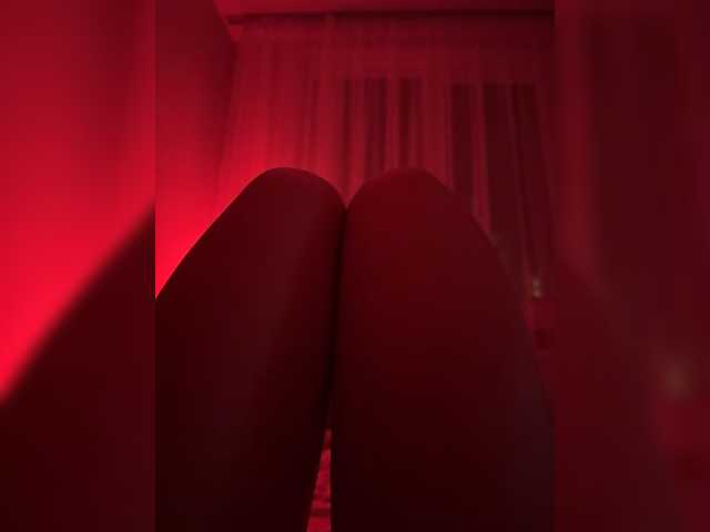 Nestyzz live cam on BongaCams
