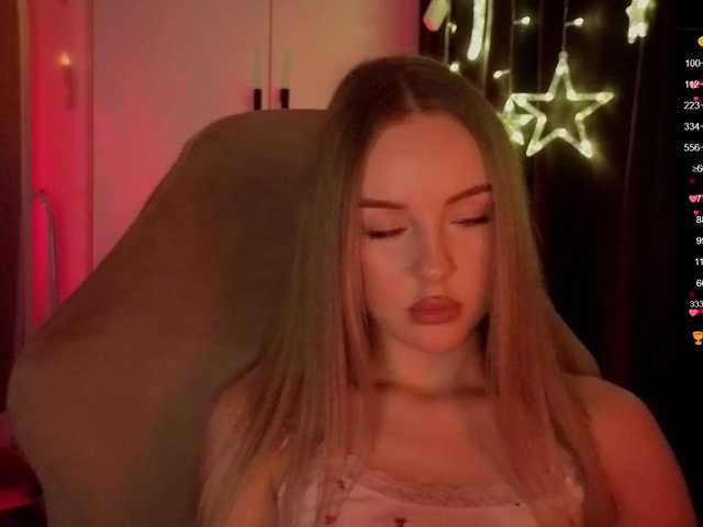 Nestyzz's BongaCams show and profile