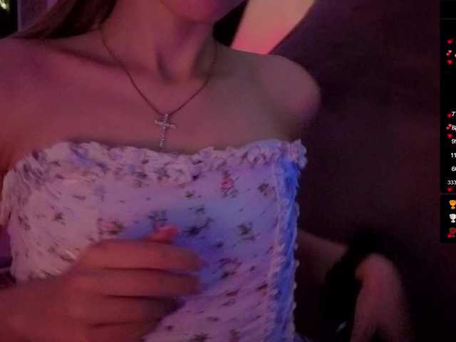 nestyzz live sex show