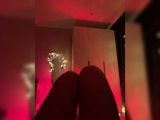 Nestyzz live cam on BongaCams
