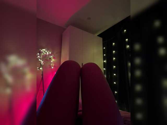 Nestyzz live cam on BongaCams