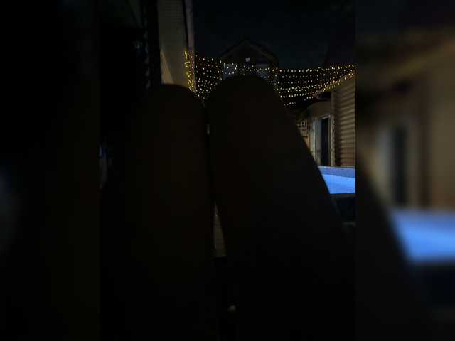 Nestyzz live cam on BongaCams