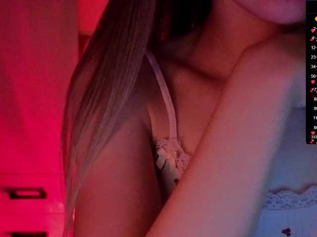 Nestyzz live cam on BongaCams