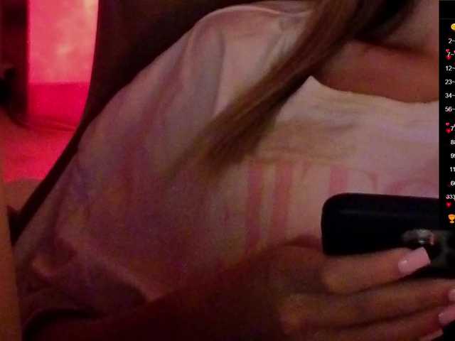 Nestyzz live cam on BongaCams