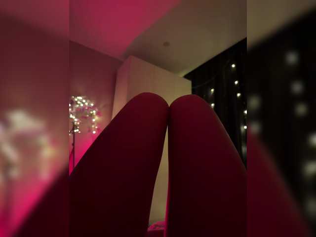 Nestyzz live cam on BongaCams