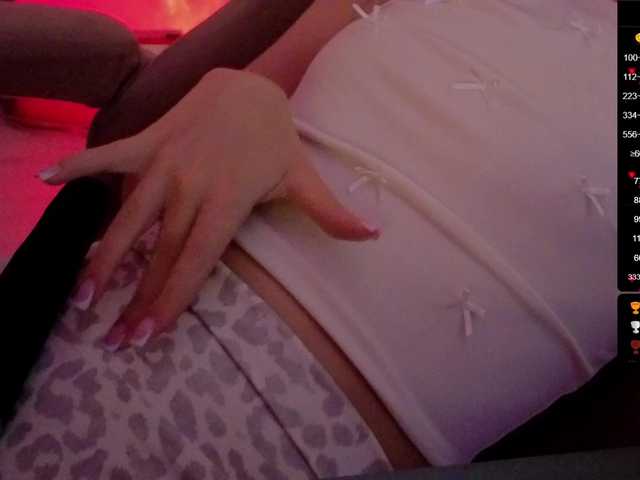Nestyzz live cam on BongaCams