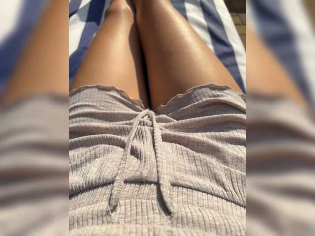 Nestyzz live cam on BongaCams