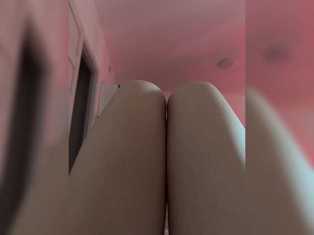 Nestyzz live cam on BongaCams