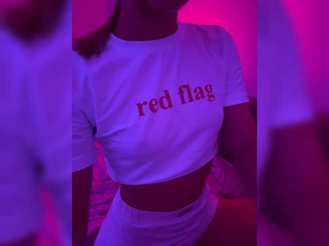 Nestyzz live cam on BongaCams