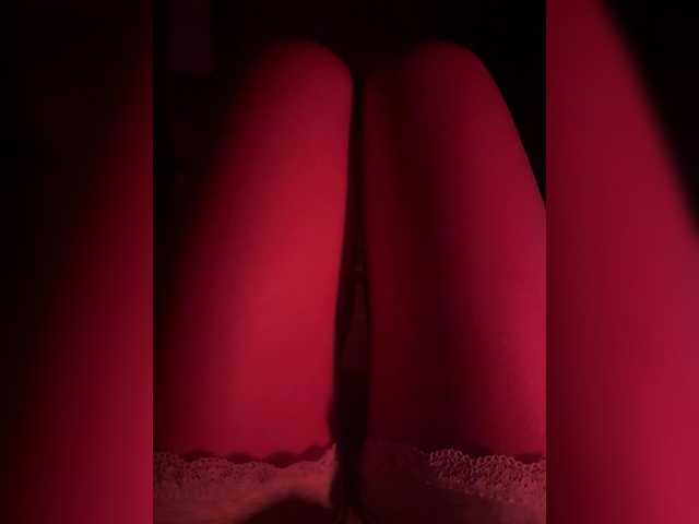 Nestyzz live cam on BongaCams
