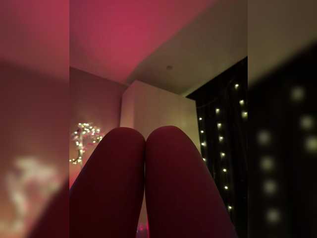 Nestyzz live cam on BongaCams