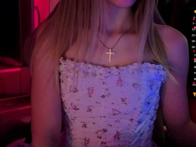 Nestyzz live cam on BongaCams
