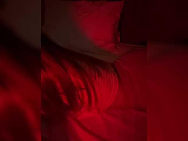 Nestyzz live cam on BongaCams