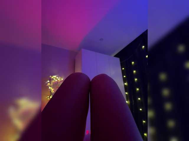 Nestyzz live cam on BongaCams