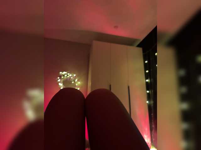 Nestyzz live cam on BongaCams