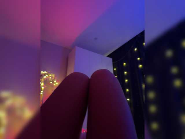 Nestyzz live cam on BongaCams